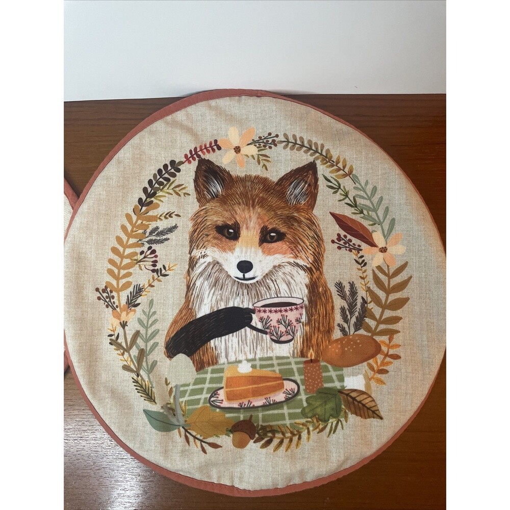 Mia Charro Fabric Fox Tea 2 Circle Placemats Linen Decor 14.5” - Picture 6 of 6